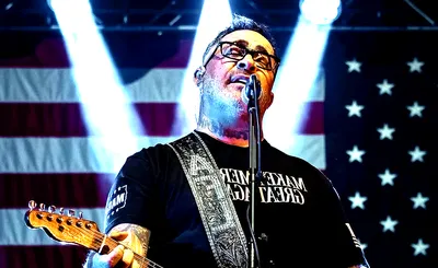 Aaron Lewis and The Stateliners